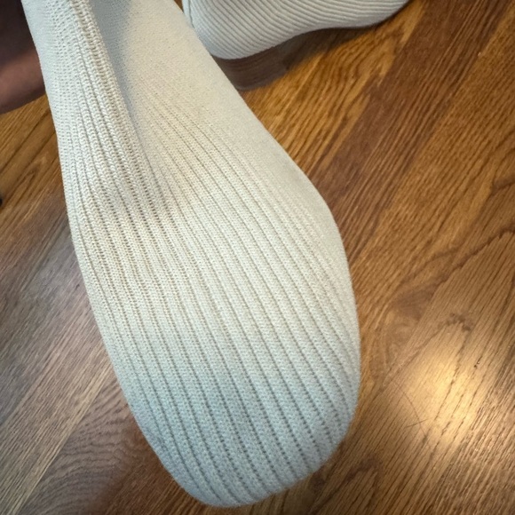 Joie Cream Ribbed Sweater Heeled Booties Size 6.5 - Picture 16 of 16